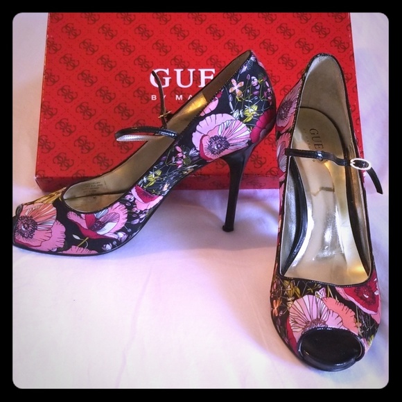Guess by Marciano Shoes - Peep Toe Floral Heels Guess by Marciano Shoes - Peep Toe Floral Heels